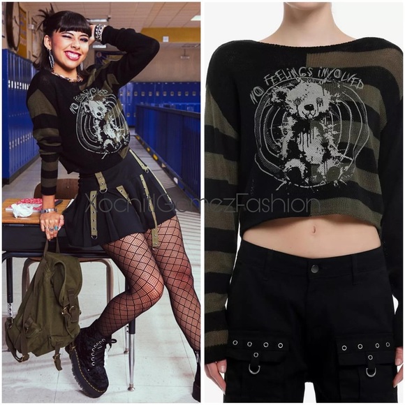 ⭐️Social collision hot topic Striped Black and Green Cropped Top - Picture 2 of 6